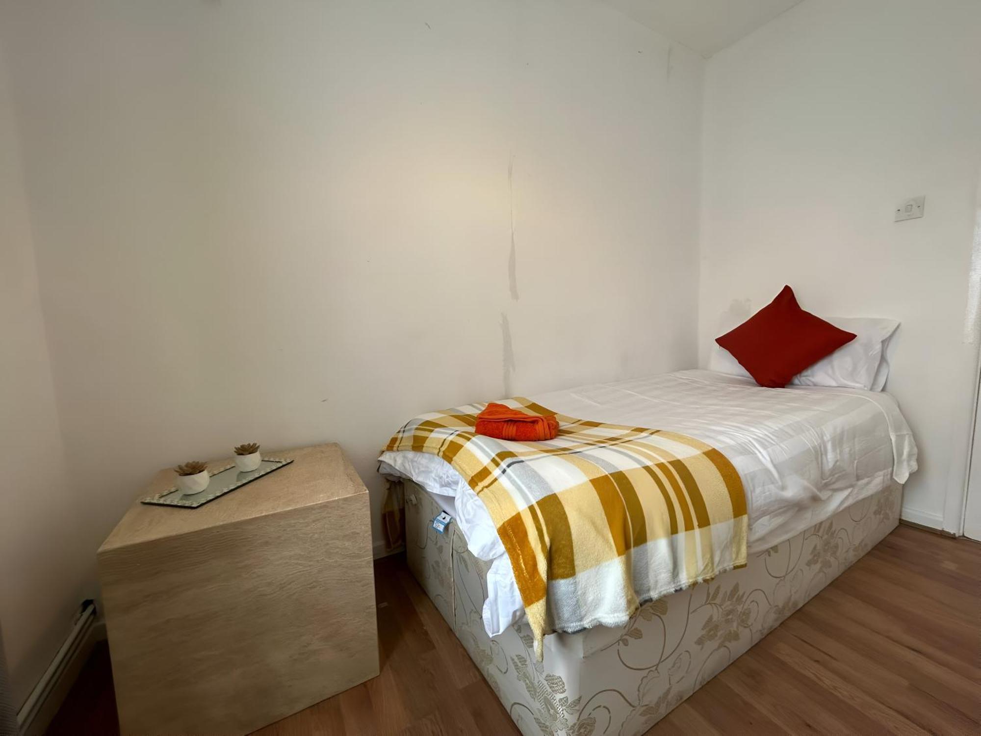 3 Bedroom House By M40 J4 High Wycombe Kültér fotó