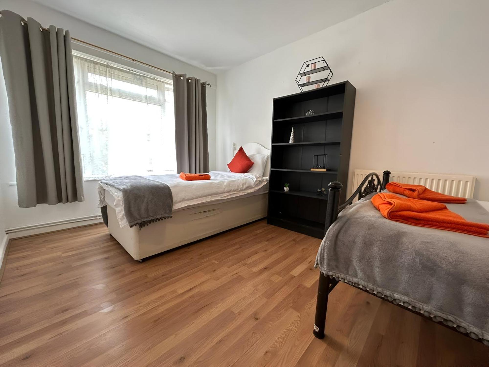 3 Bedroom House By M40 J4 High Wycombe Kültér fotó