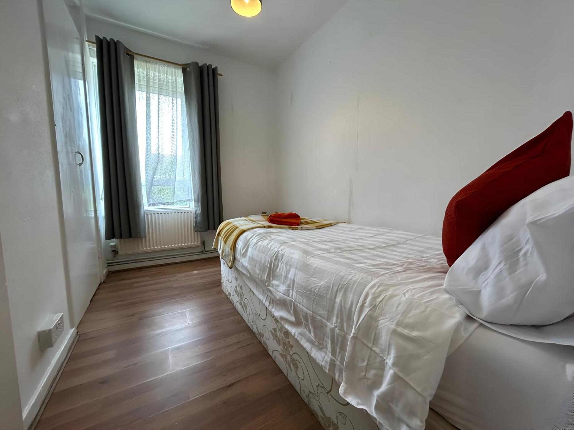 3 Bedroom House By M40 J4 High Wycombe Kültér fotó