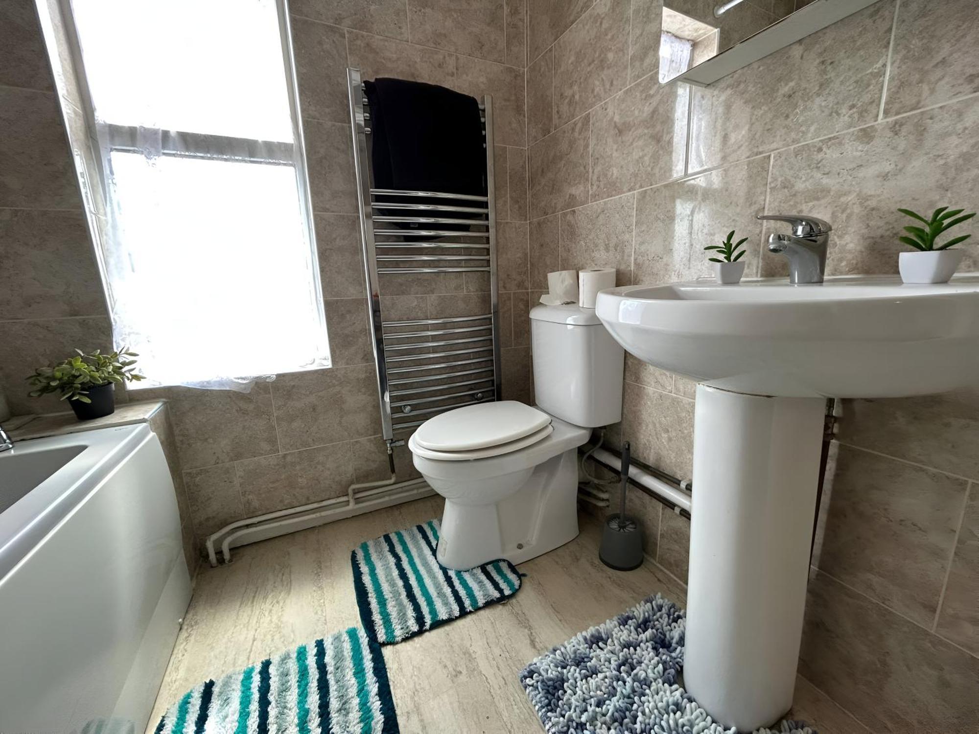 3 Bedroom House By M40 J4 High Wycombe Kültér fotó